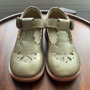 Felix & Flora Mary Jane Dress Shoes, Size 8T, Gold